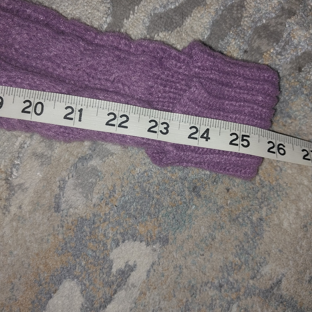 Soft Cable Knit Sweater - Picture 11 of 12